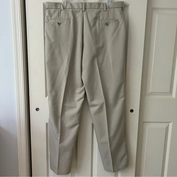 Haggar Mens Dress Pants 38/32 Biege Classic Fit Business Casual Golfcore Preppy - Picture 8 of 17